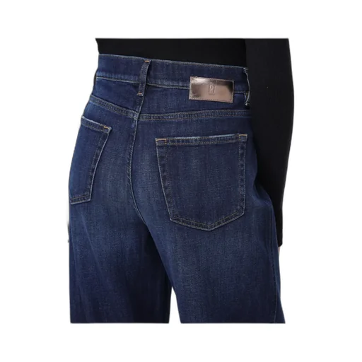 Wide-Leg Jeans