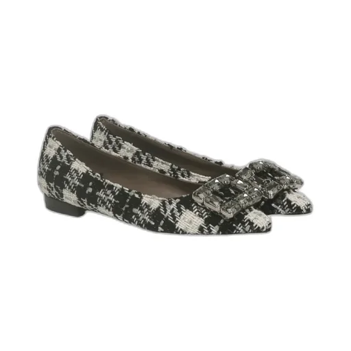 Nusa Checked Flats