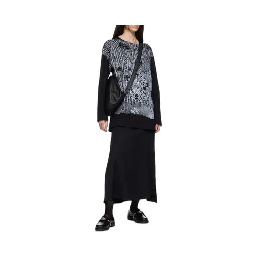 Discord Yohji Yamamoto Logo Embossed Single Strapped Shoulder Bag