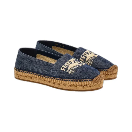 Logo Pattern Low-Cut Casual Shoes