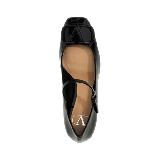 Valentino	Vlogo Plaque Square Toe Pumps