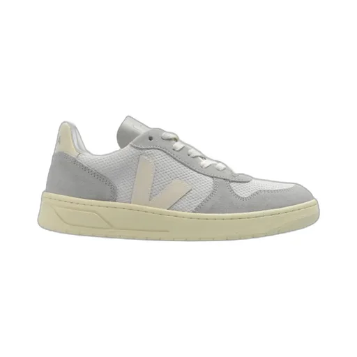 Veja V10 Panelled Low-Top Sneakers