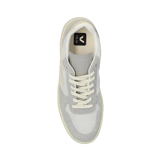 Veja V10 Panelled Low-Top Sneakers