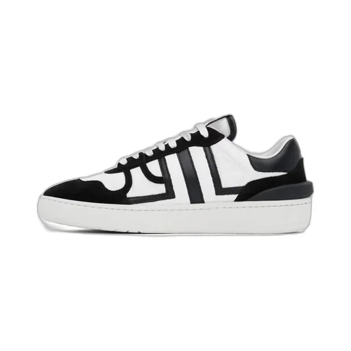Clay Mesh Low-Cut Casual Shoes