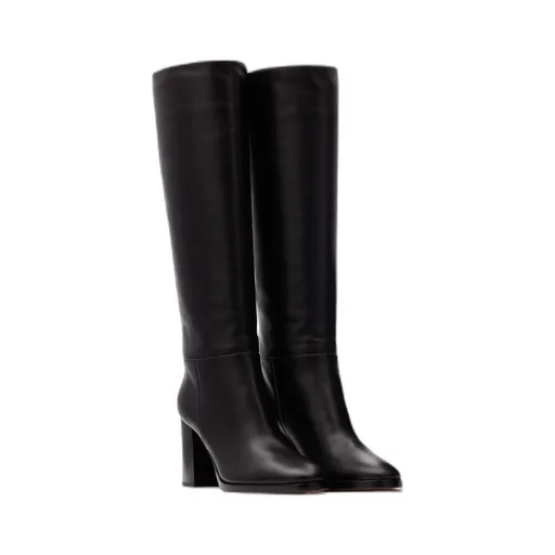 Round-Head Boots