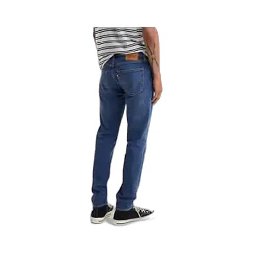Belt-Loop Jeans