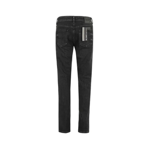 Belt-Loop Jeans