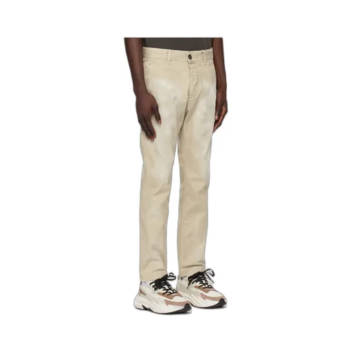 Belt-Loop Jeans