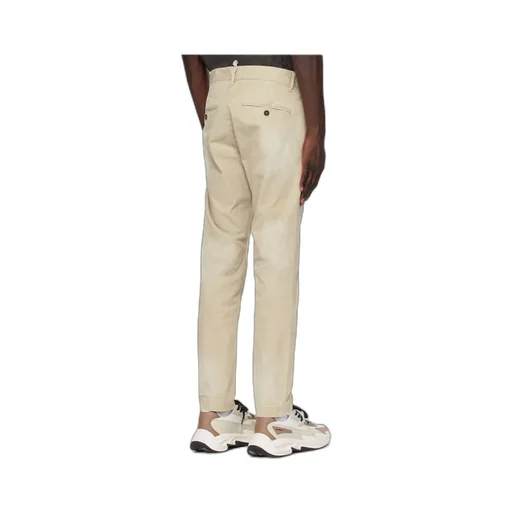 Belt-Loop Jeans