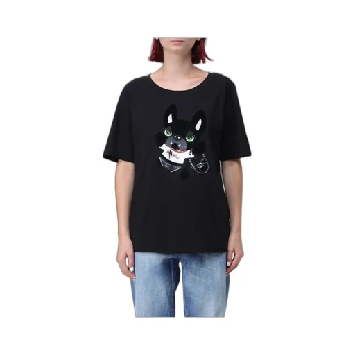 Short-Sleeved T-Shirt