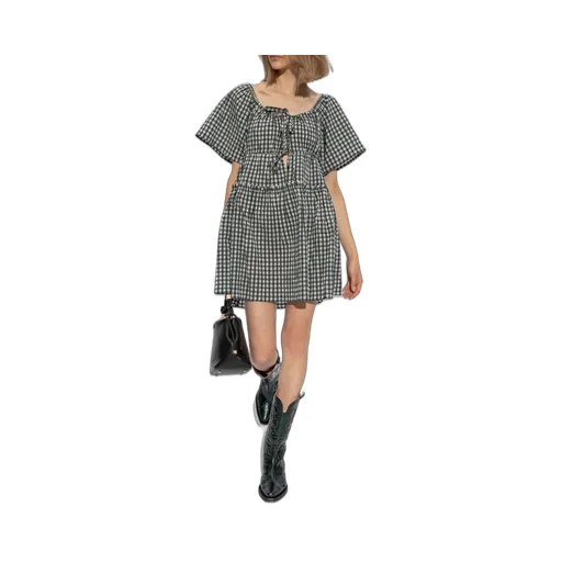 Square-Toed Short Boots