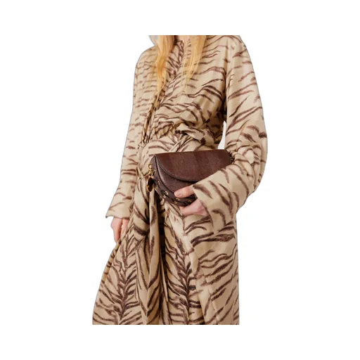 Frayme Scaly Embossed Shoulder Bag