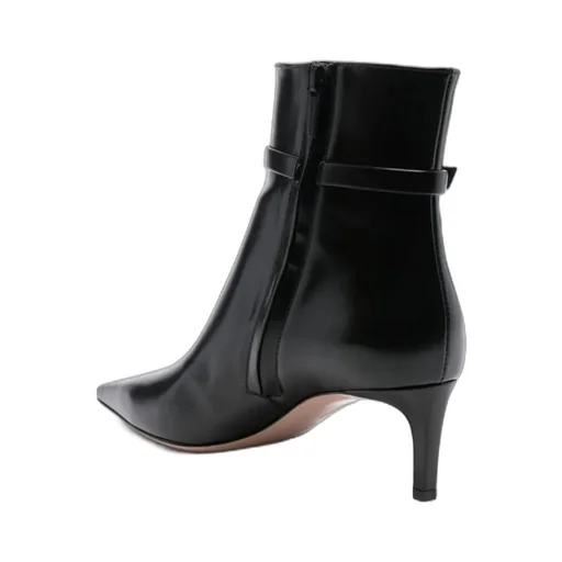 Pointed Short Boots