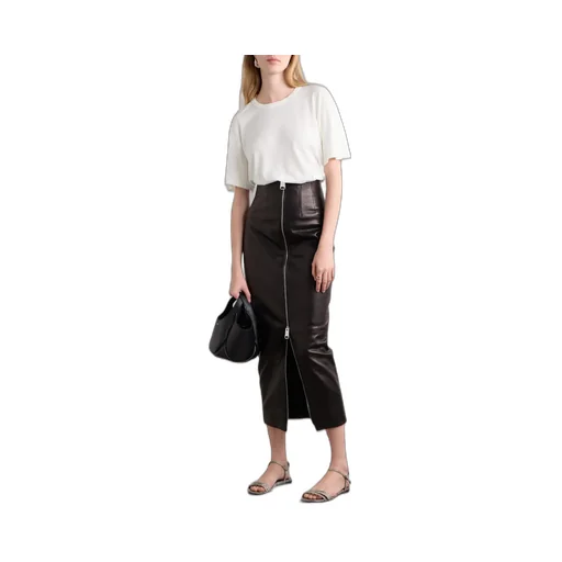 Short-Sleeved T-Shirt