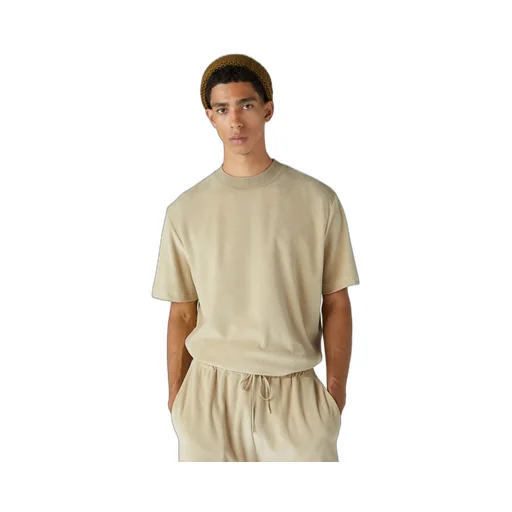 Short-Sleeved T-Shirt