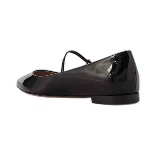Pointed Flat Shoes