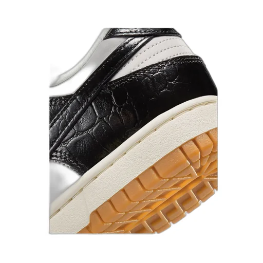 Nike Dunk Panelled Low-Top Sneakers