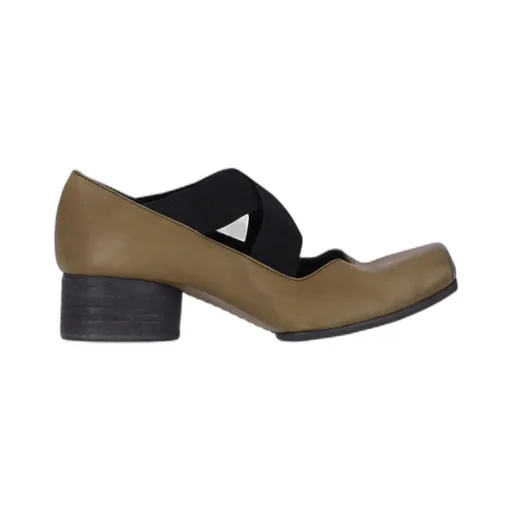 Square-Toed Ballet Shoes