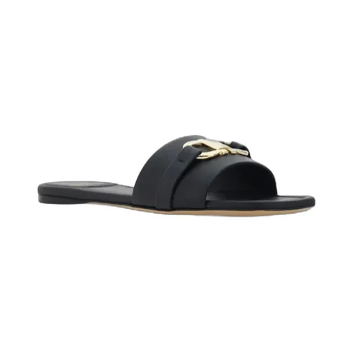 Flat-Bottomed Sandals