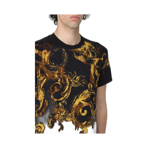 Short-Sleeved T-Shirt
