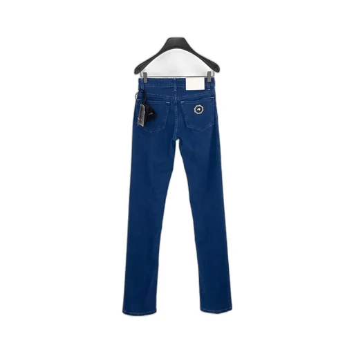 Belt-Loop Jeans