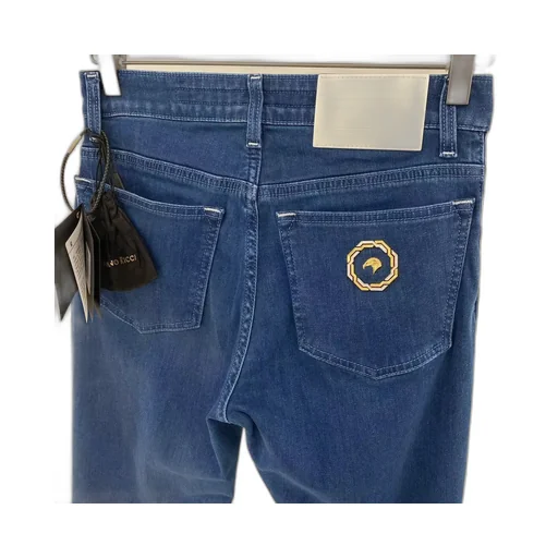 Belt-Loop Jeans