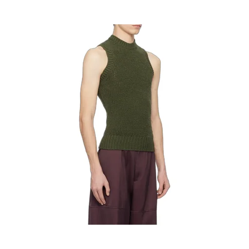 Round Collar Sleeveless Vest