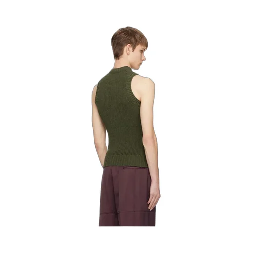 Round Collar Sleeveless Vest