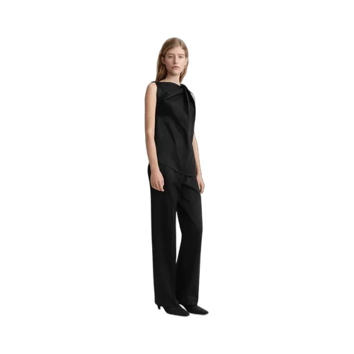 Shoulder-Twist Top