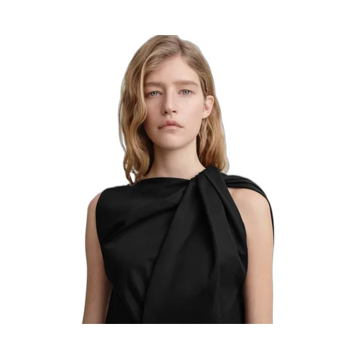 Shoulder-Twist Top
