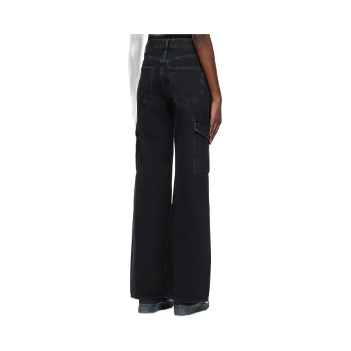 Wide-Leg Jeans