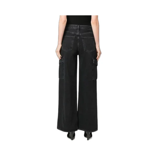 Wide-Leg Jeans