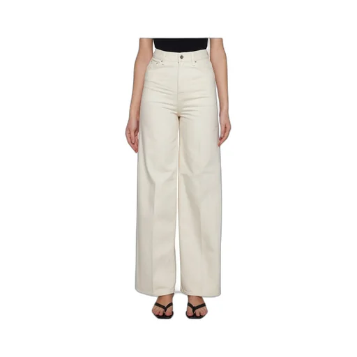 Wide-Leg Jeans