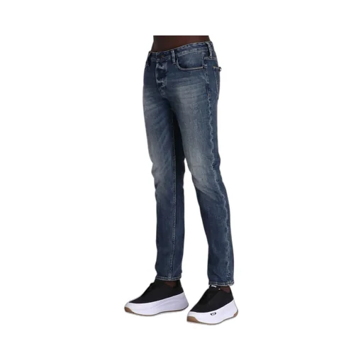 Washed Slim-Cut Jeans