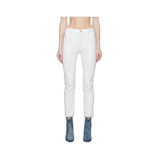 Nikira Tapered-Leg Jeans