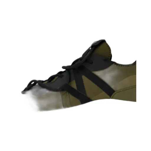 Low-Top Trainers