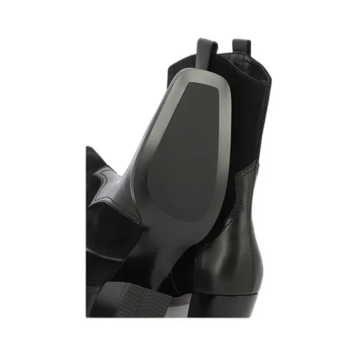 Pointed Short Boots