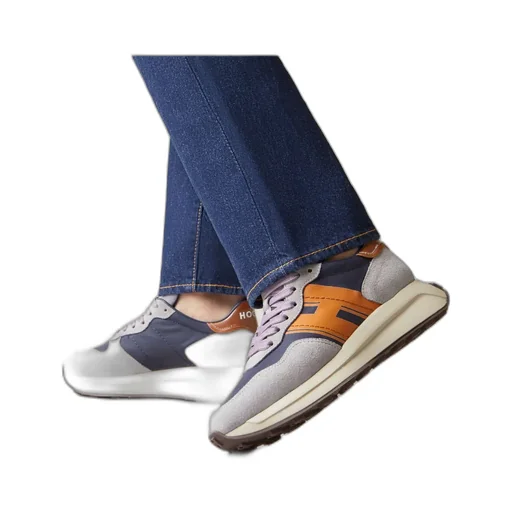 Tie Low-Top Sneakers