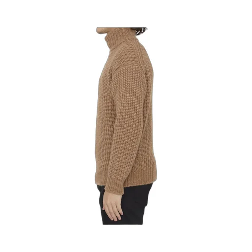 Long-Sleeved Turtleneck