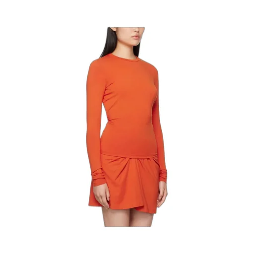 Leonio Long-Sleeved T-Shirt