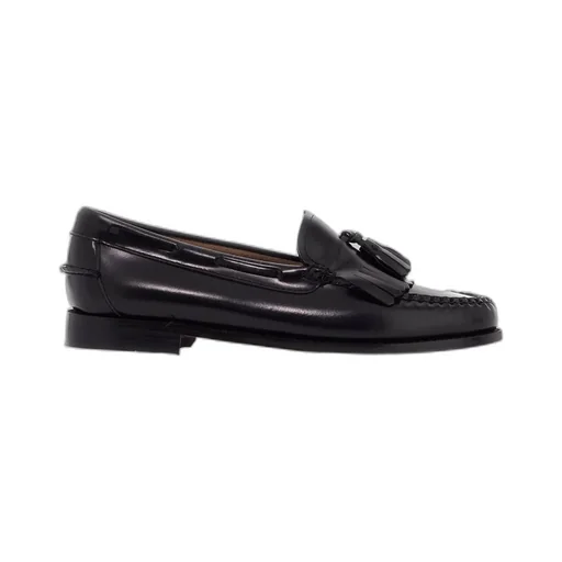 G.H. Bass & Co. Weejuns Esther Kiltie Tassel Detailed Loafers