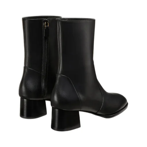 Stuart Weitzman Nola Zipped Boots