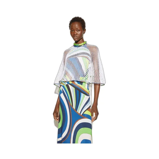 Round-Neck Hollow Cape