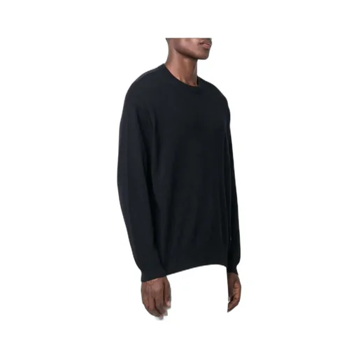 Long-Sleeved Round-Neck Sweater