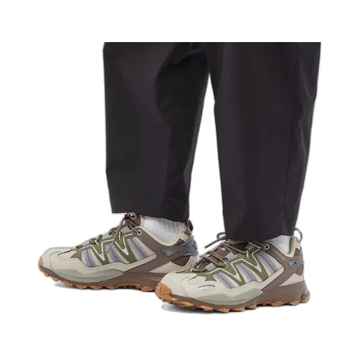Hyperturf Low-Top Sneakers