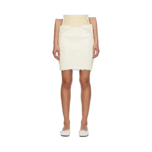 Make An Old Rough-Rimmed Skirt