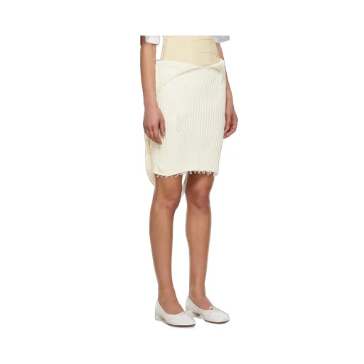 Make An Old Rough-Rimmed Skirt