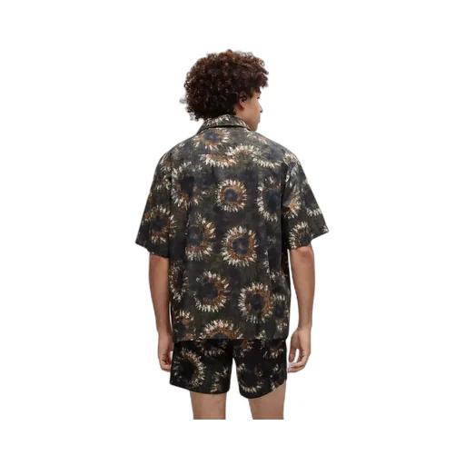 Short-Sleeved Shirt