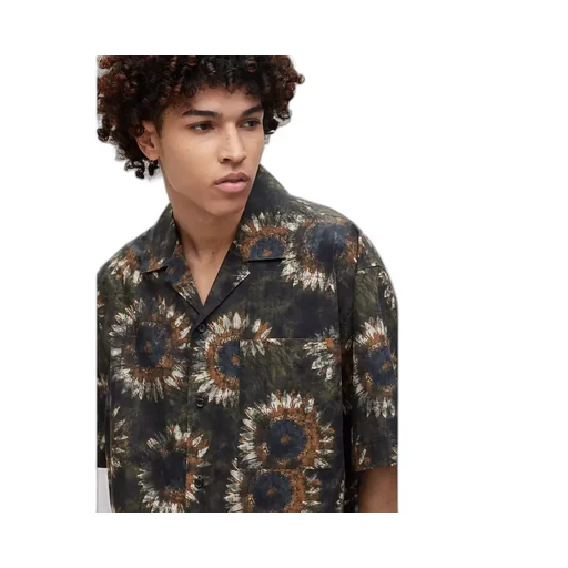 Short-Sleeved Shirt