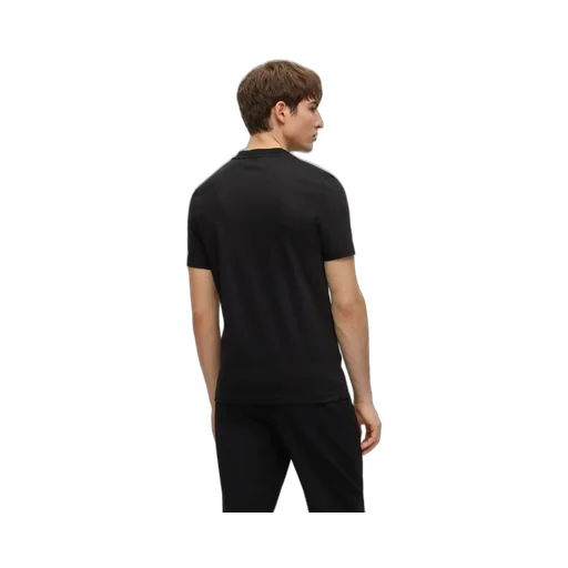 Short-Sleeved T-Shirt